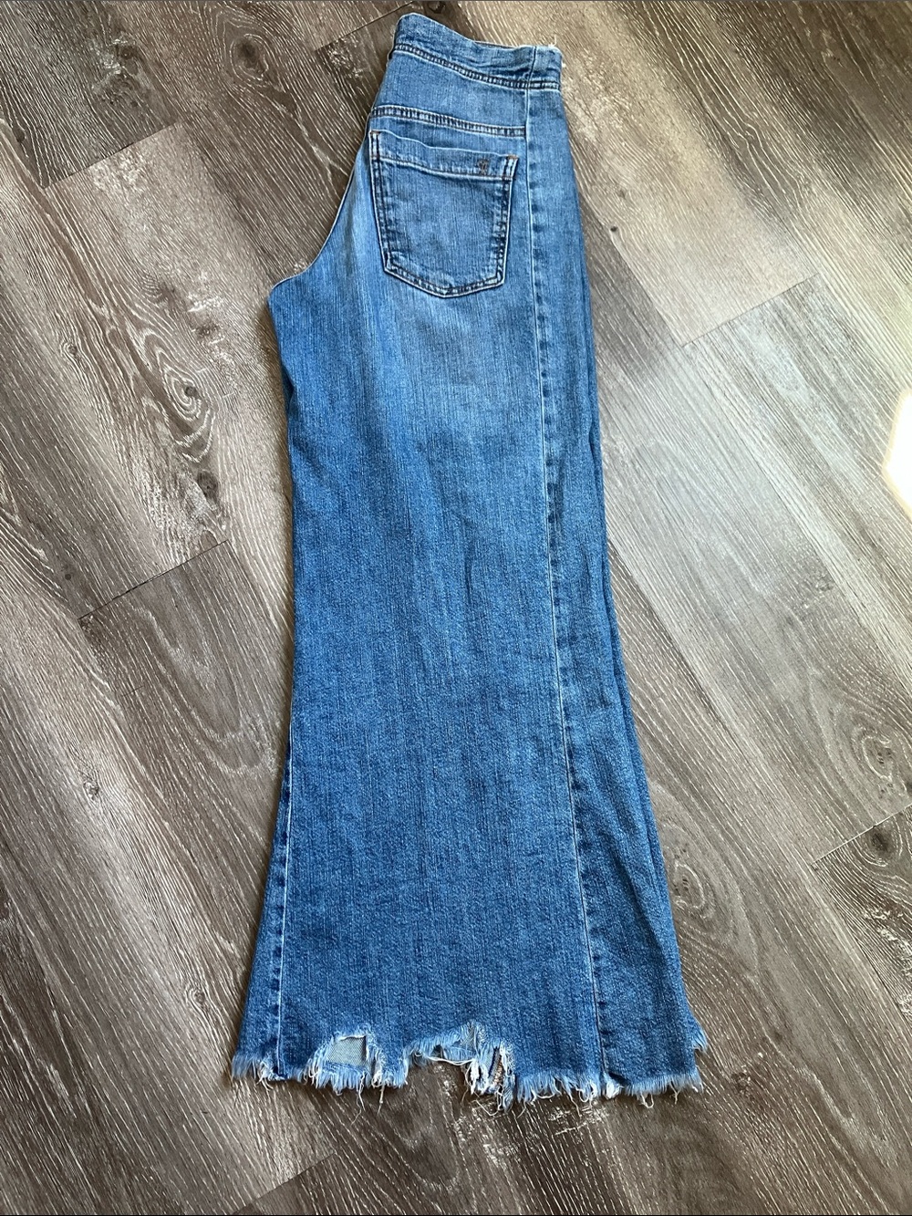 Pilcro Raw Hem Ankle Wide Leg Jeans - Picture 15 of 15